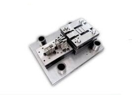 1518158975344314.jpg 級進模